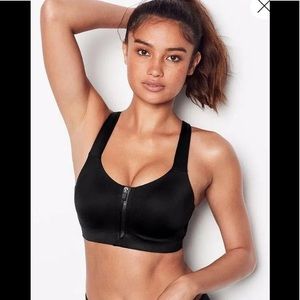 Victoria’s Secret Knockout Sports Bra - Black